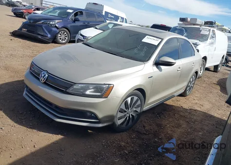 2016 Volkswagen Jetta Hybrid Sel Premium z USA, uszkodzony, nr VIN 3VW637AJ0GM271419
